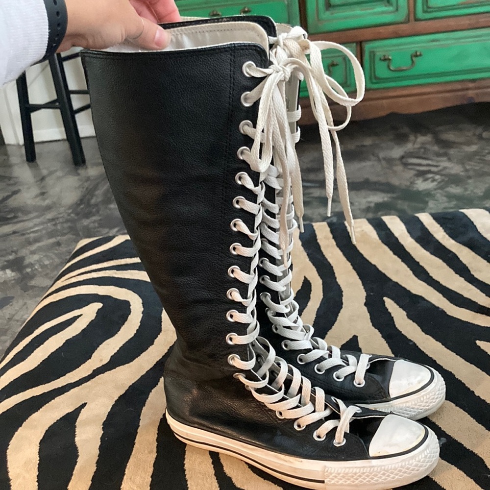 Converse extra high tops m6/w8